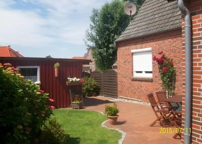 Mit Umfriedetem Garten Und Terrassen By Interhome * Greetsiel